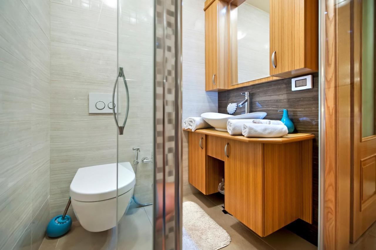 Guest House Golden Goose روفينج المظهر الخارجي الصورة