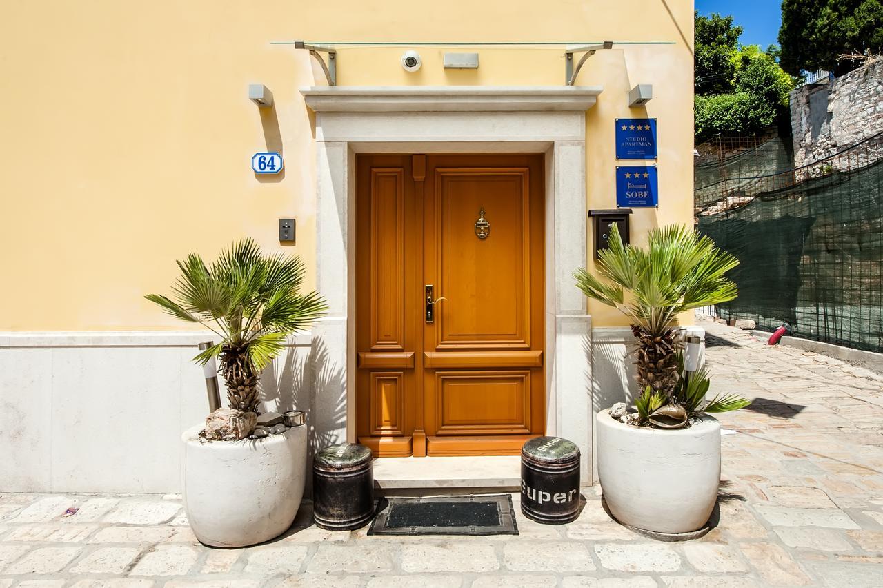 Guest House Golden Goose روفينج المظهر الخارجي الصورة